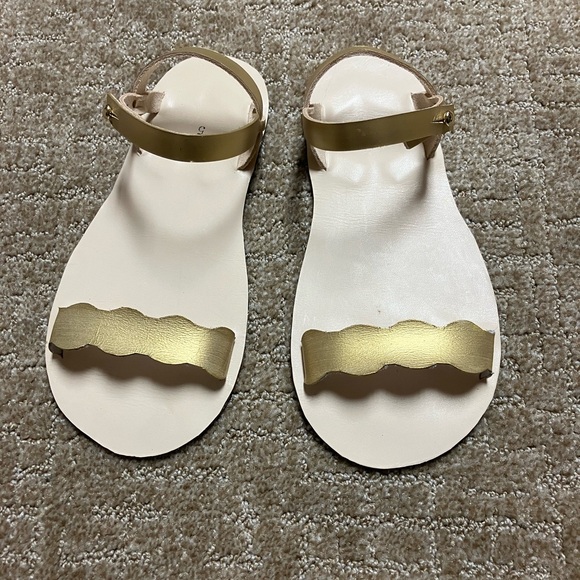 Handmade Minimalist Barefoot Sandals - Picture 2 of 3